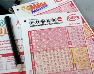 "Oregon Ticket Wins $1.33B Powerball Jackpot: Historic Lottery Moment"